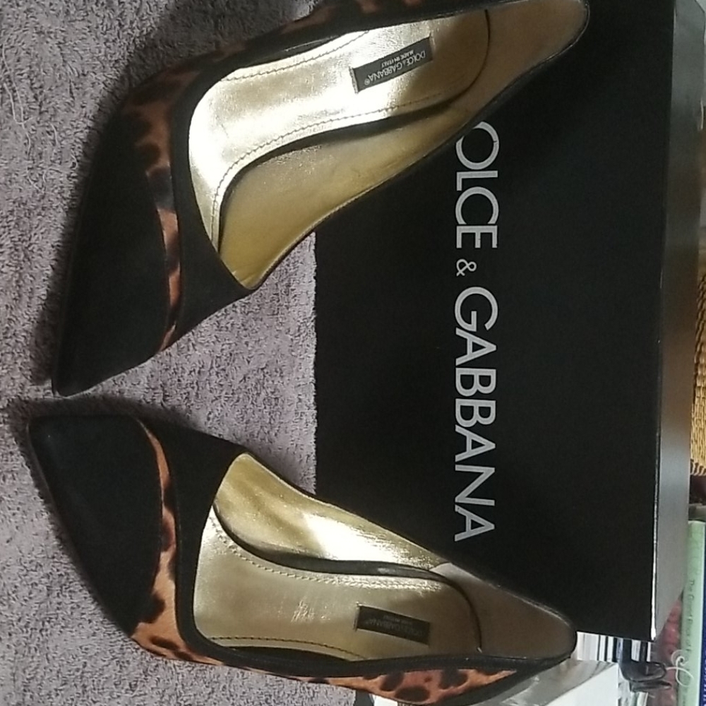 DOLCE &GABBANA PONY SKIN AND SUEDE HEELS